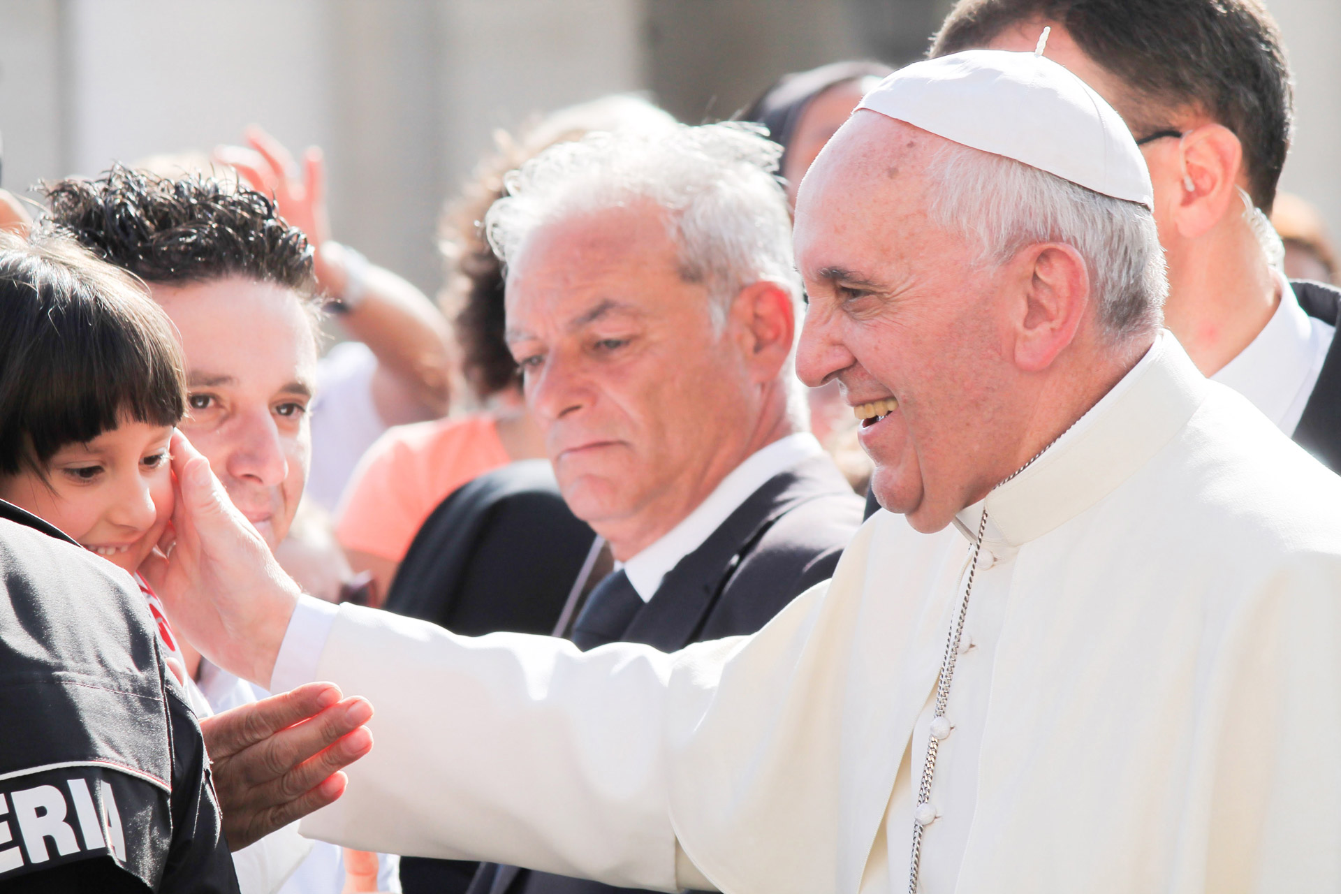 Migrants and Refugees Pope Francis small mar